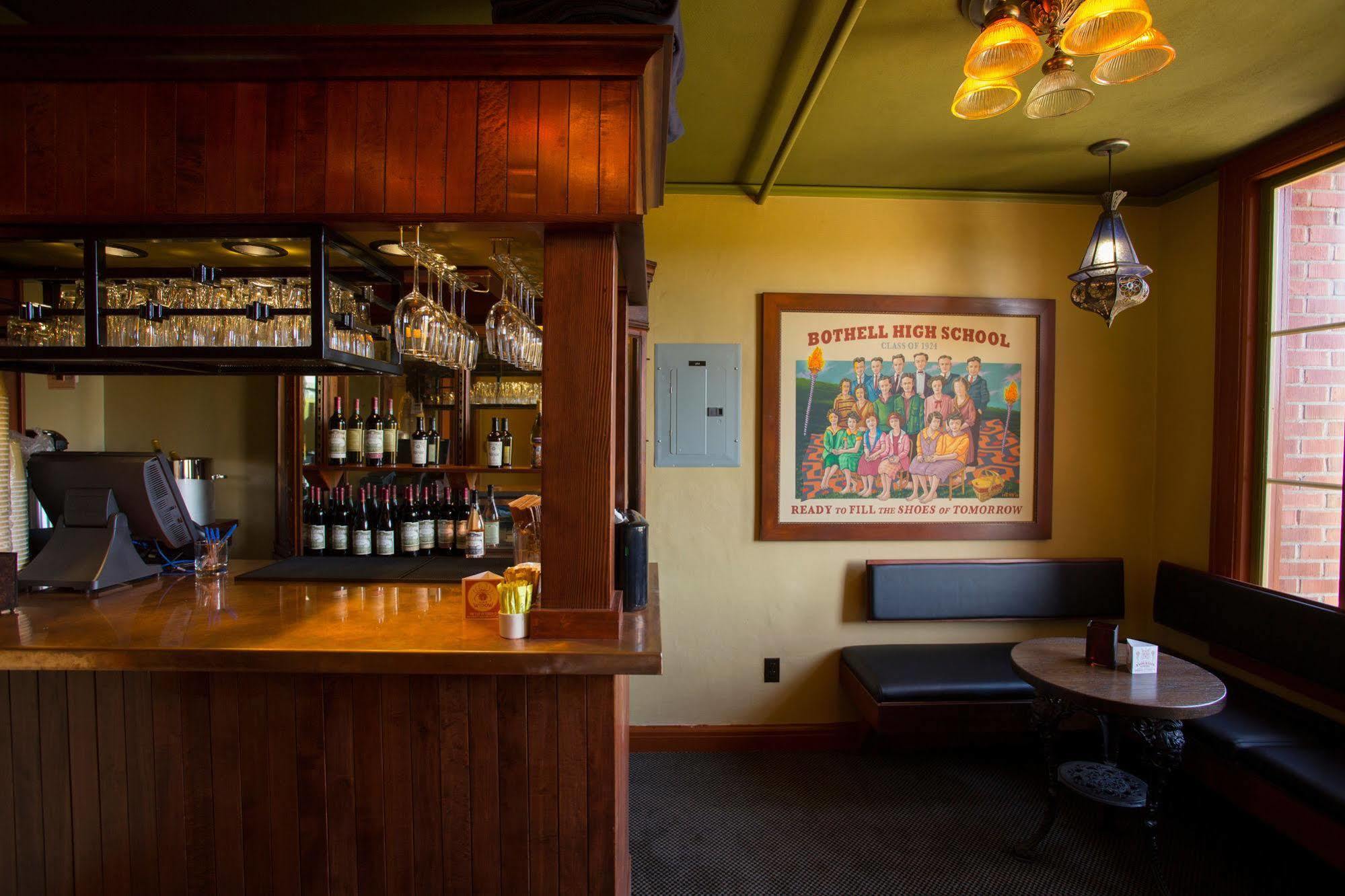 Mcmenamins Anderson School Hotel Bothell Bagian luar foto